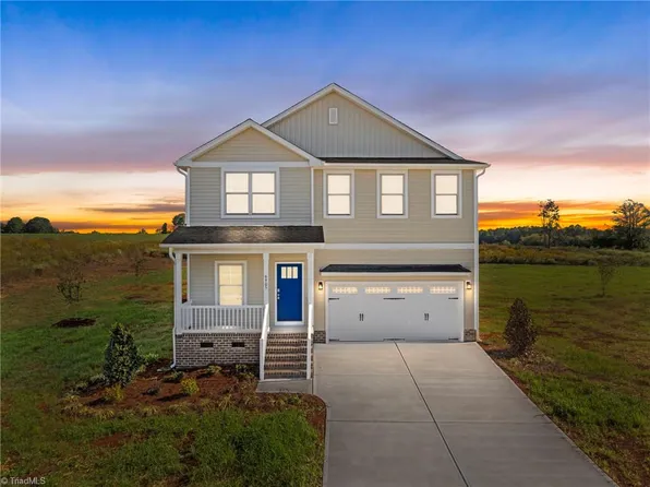 6905 Steeplegate Dr, Burlington, NC 27215