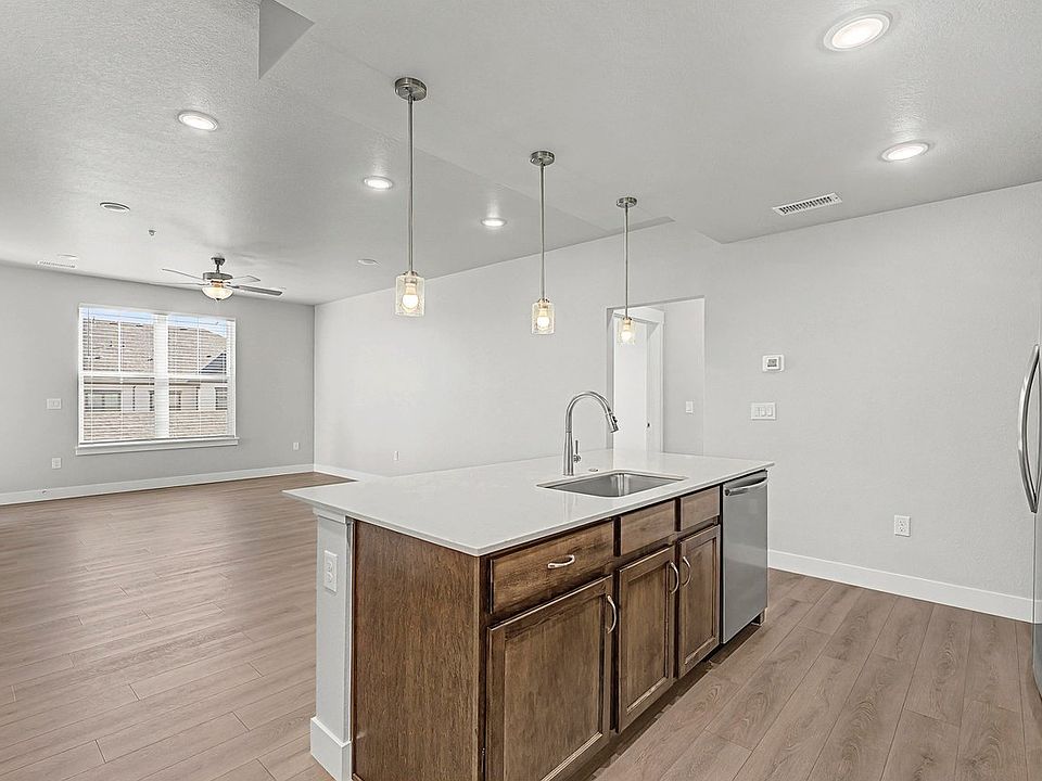 1st image of 265 High Point Dr #203