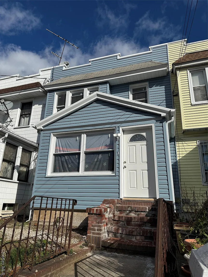 10731 121st Street photo 1