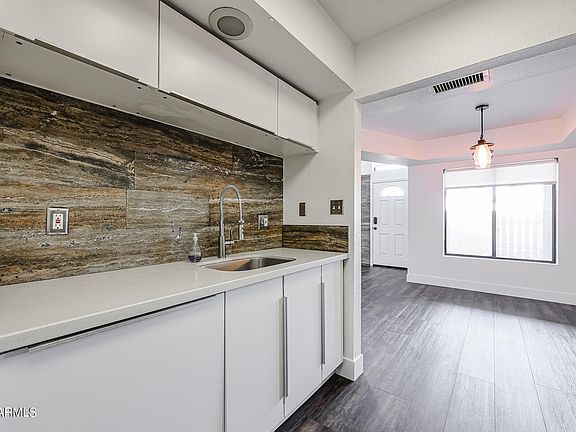 5th image of 7835 E GLENROSA Avenue #7