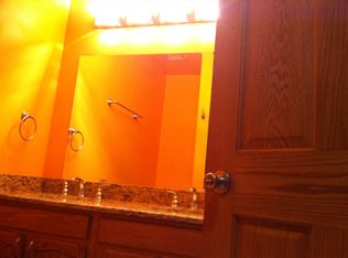 462 Ascot Ln, Streamwood, IL
