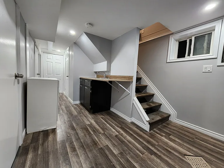 329 Randolph Ave #2-1 — Photo 6