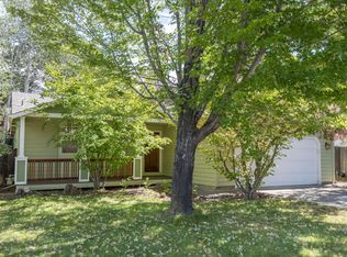 527 SW Forest Grove Dr, Bend, OR 97702