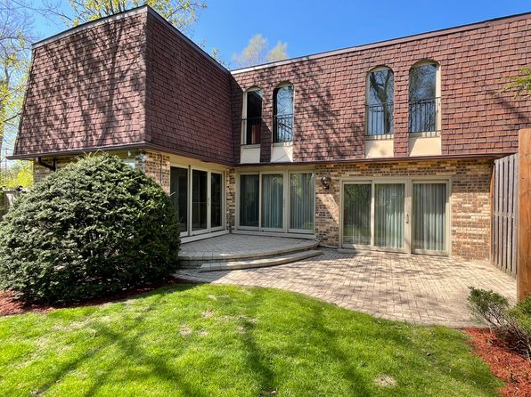 1119 Deerfield Rd
