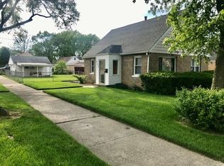 446 Hyde Park Ave, Bellwood, IL