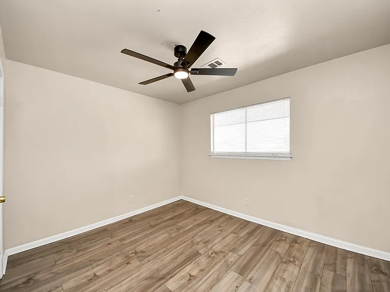1320 Griffin St #4 — Photo 18