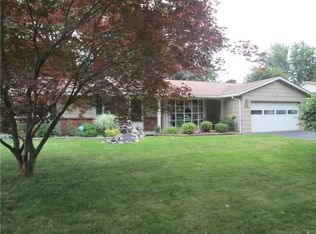 22 Wingate Dr, Rochester, NY 14624