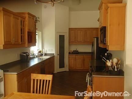 4th image of 2741 Garnet Dr