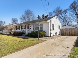 1664 Den Hertog St SW, Wyoming, MI 49519