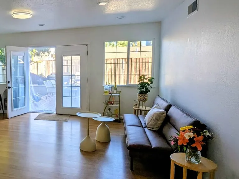 395 Greenpark Way — Photo 8