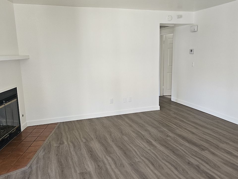 Living Room with Fireplace