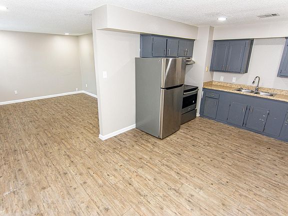 3rd image of 1667 Northwood St #1667