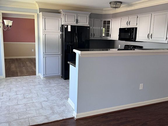 5th image of 1117 Narrow Ln