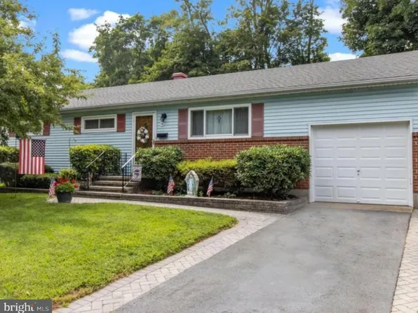 16 Amsterdam Rd, Hamilton, NJ 08620