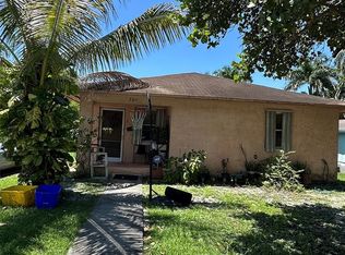 387 Cypress Ave, Pahokee, FL 33476