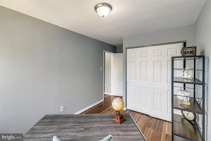 324 W Deer Park Rd — Photo 20