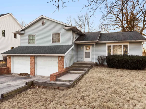 104 James Cir SE, Poplar Grove, IL 61065