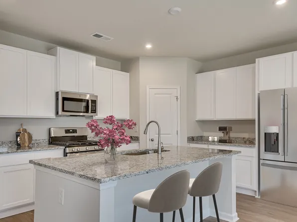 708 Honeydew Dr, West Columbia, SC 29170