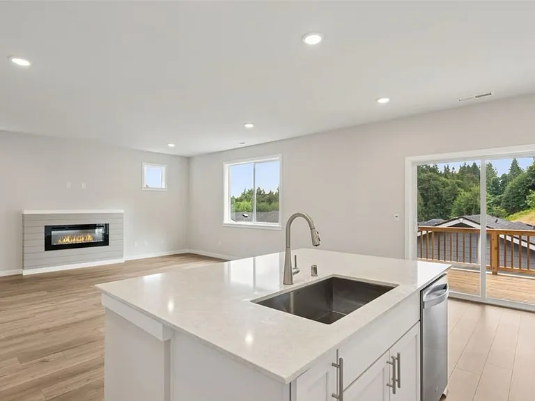 10822 43rd Ave SE — Photo 25