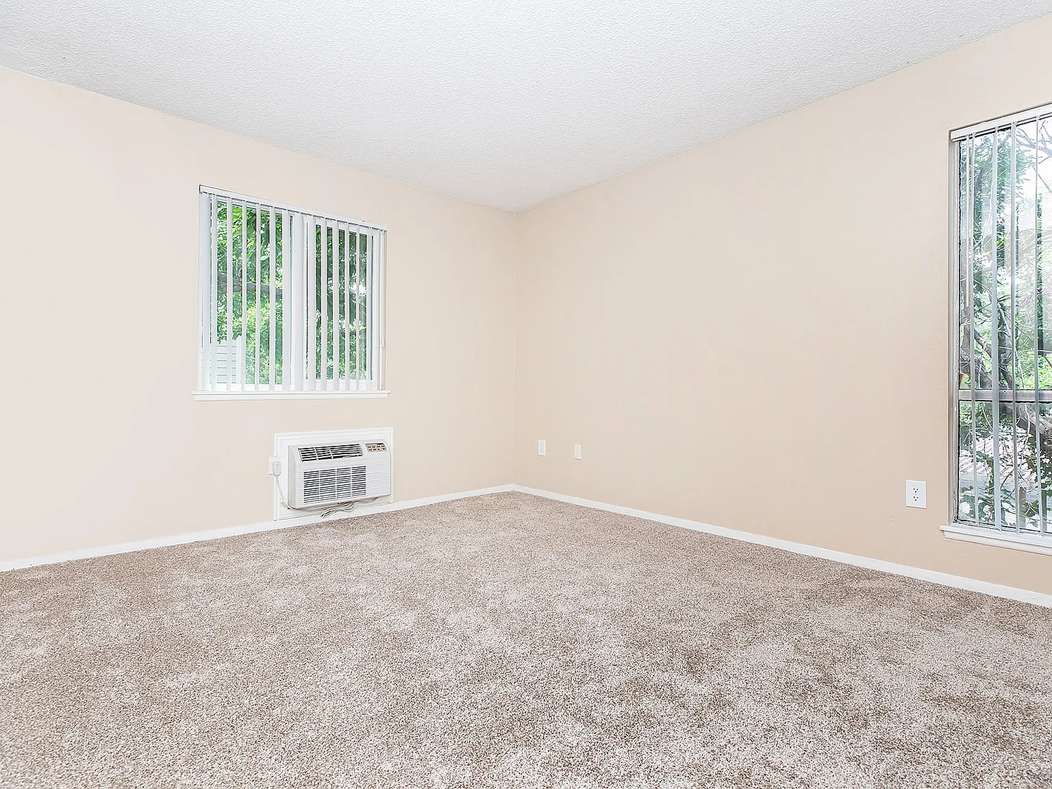 Knollwood — Photo 4