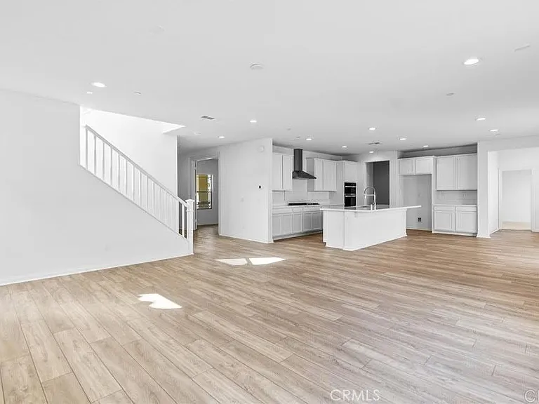 34036 Burcham Ln — Photo 2