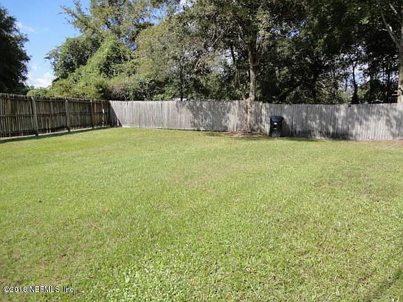 2nd image of 1117 Meadows Dr