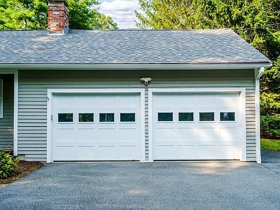 4th image of 167 Willow St