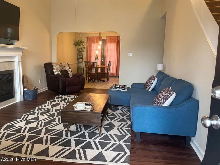 950 Arbor Springs Cir — Photo 3
