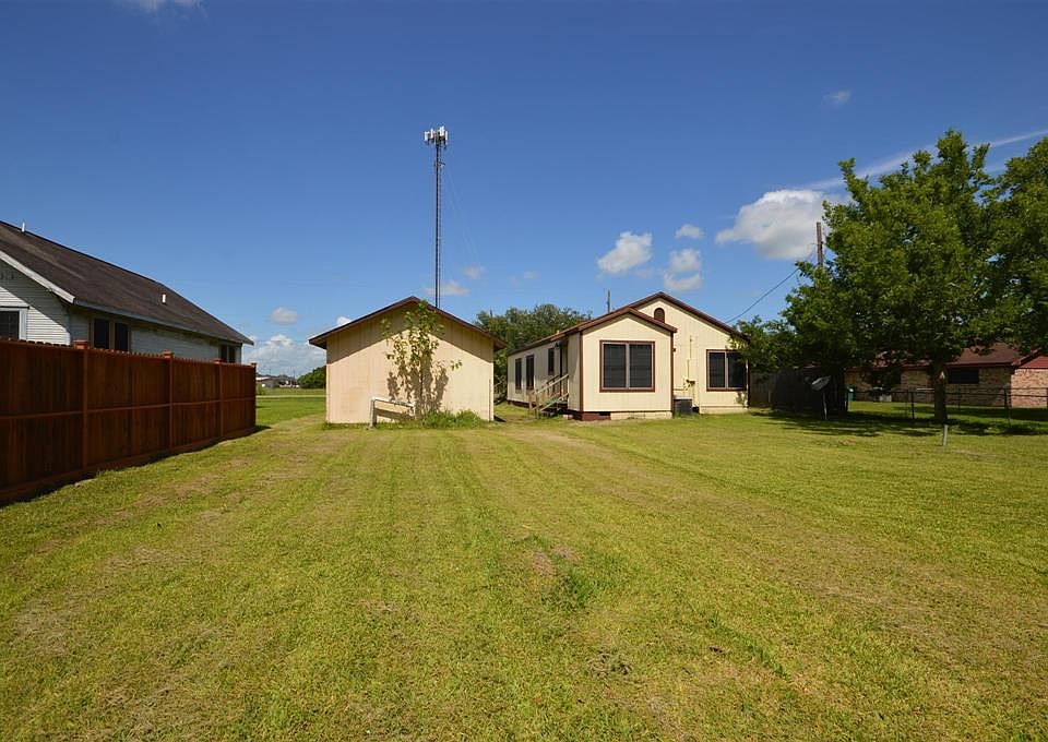 1st image of 1665 Moller Dr