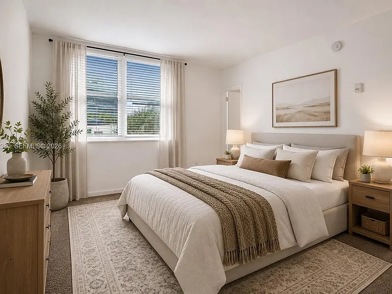 10350 W Bay Harbor Dr #3G — Photo 1