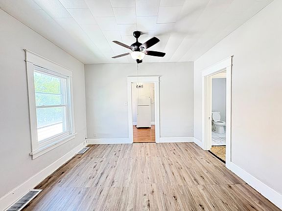 3rd image of 2722 N Erie St #2