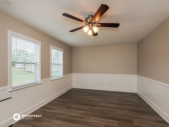 3rd image of 9002 Gladden Ct