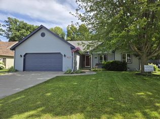 499 Gavin Pkwy, Kewaskum, WI 53040