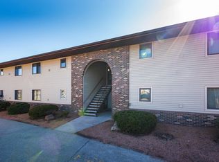 1735 Maricopa Dr APT A, Oshkosh, WI 54904