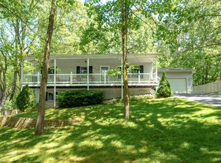 9274 Greystone Rd, Kalamazoo, MI 49009