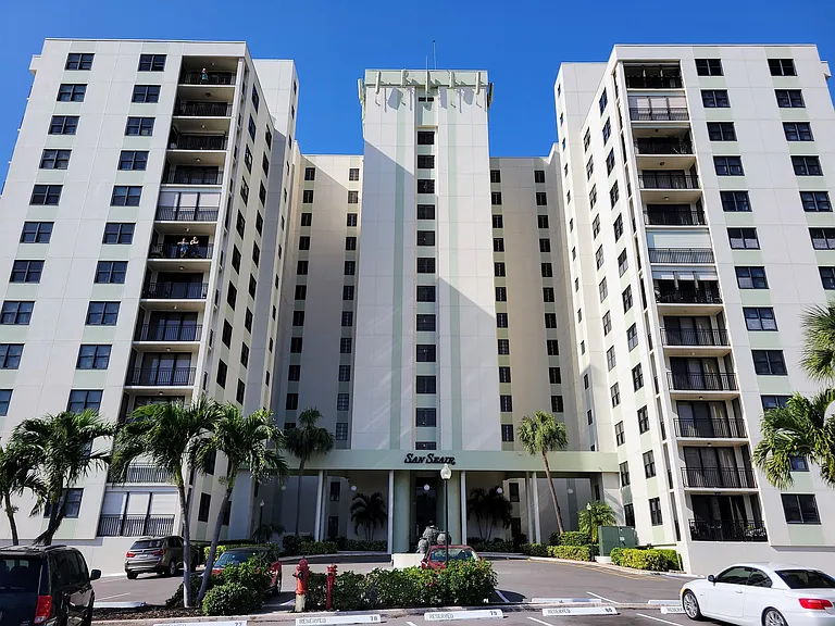 3820 Gulf Blvd #807-1-1 — Photo 1