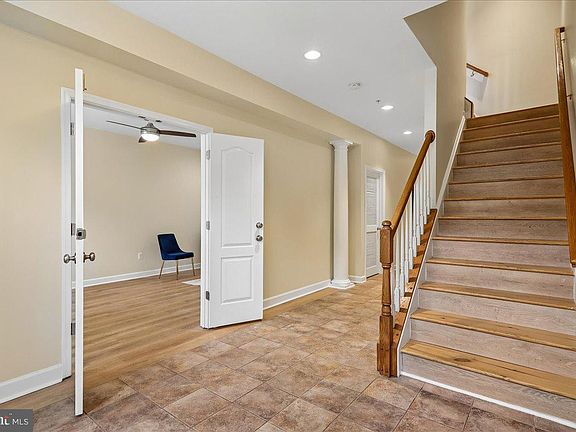 3rd image of 644 Spectator Ave