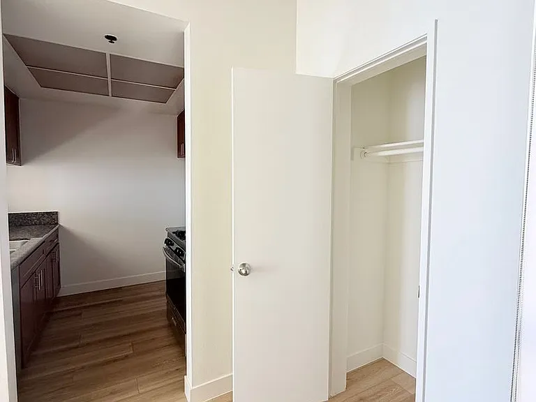 Perfectly situated 2 bedroom and 2 bathroom ! — Photo 48