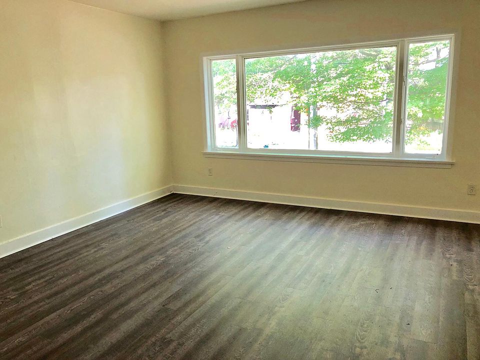 1st image of 637 W 10th St APT 2