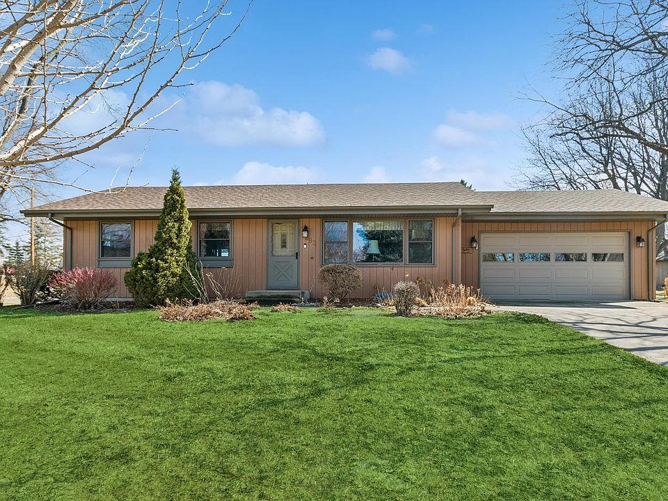 1st image of 683 Riviera Dr