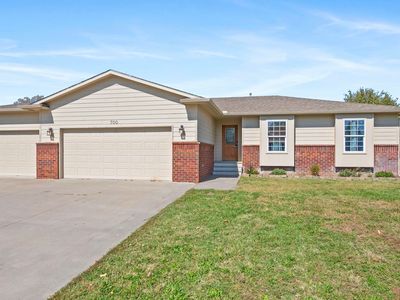 700 Hunter Ct, McPherson, KS, 67460