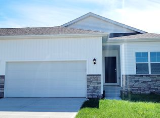 435 Kinley Dr, Waukee, IA 50263