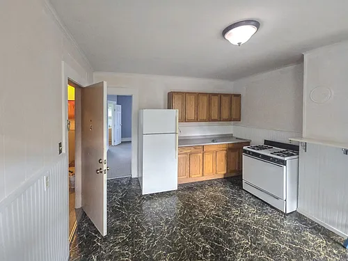 11 Lawrence St Photo 1