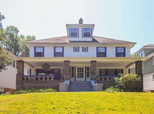 3240 Oak Rd, Cleveland Heights, OH 44118