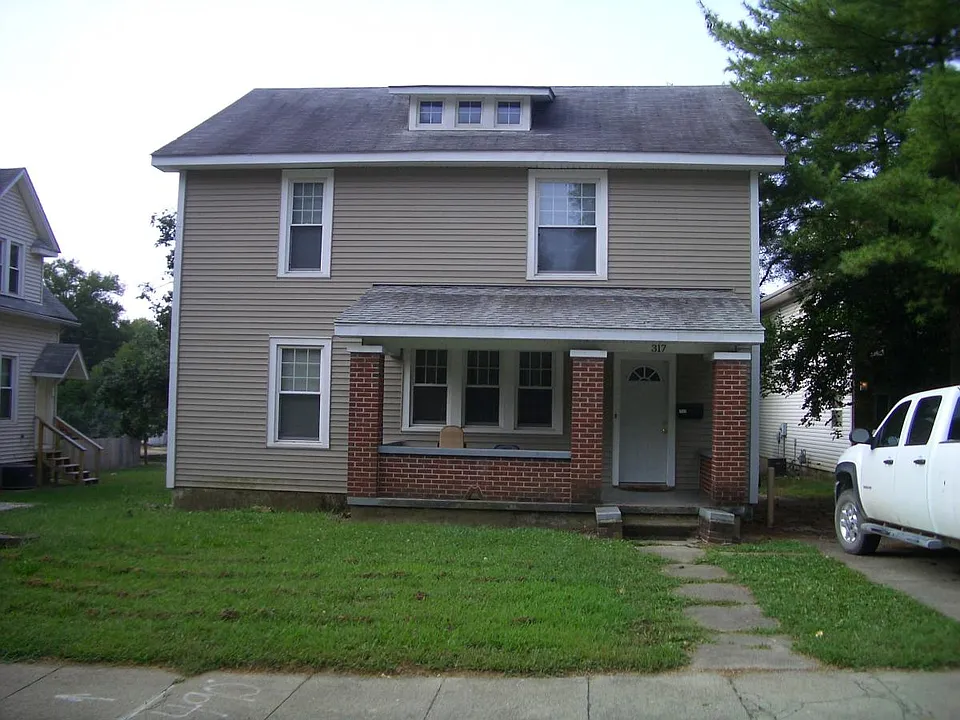 317 Sylvia St
