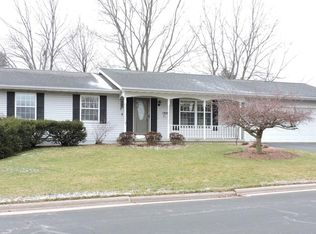 1309 Commonwealth Dr, Fort Atkinson, WI 53538