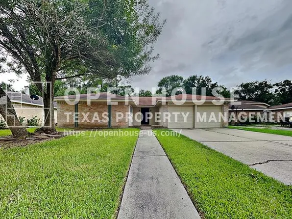 16854 Gleneagle Dr N, Conroe, TX 77385