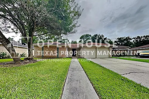 16854 Gleneagle Dr N Photo 1