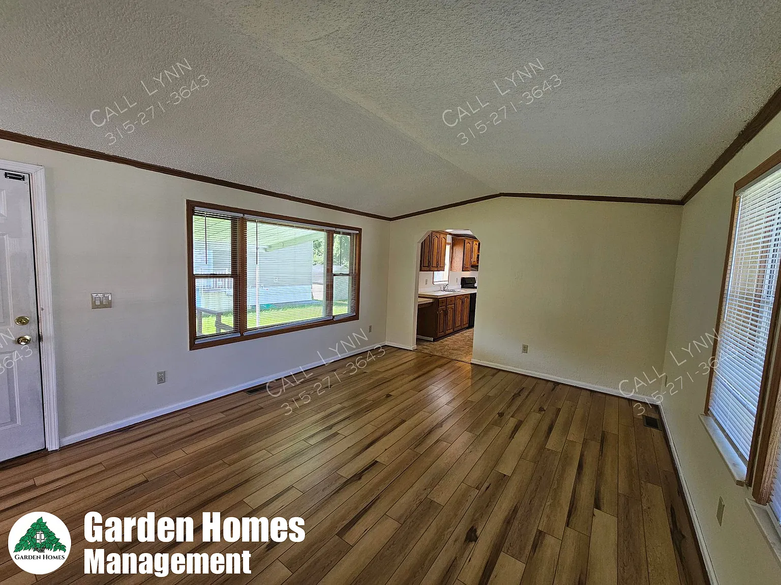 2 bed, 924 sqft, $1,390 — Photo 3