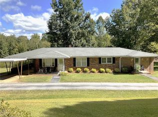5302 101st Hwy, Taylors, SC 29687